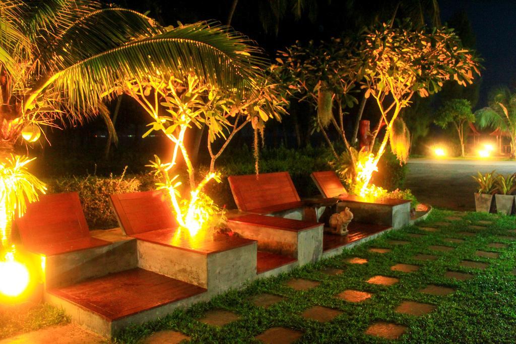 Sunrise Resort Bang Saphan Exterior photo