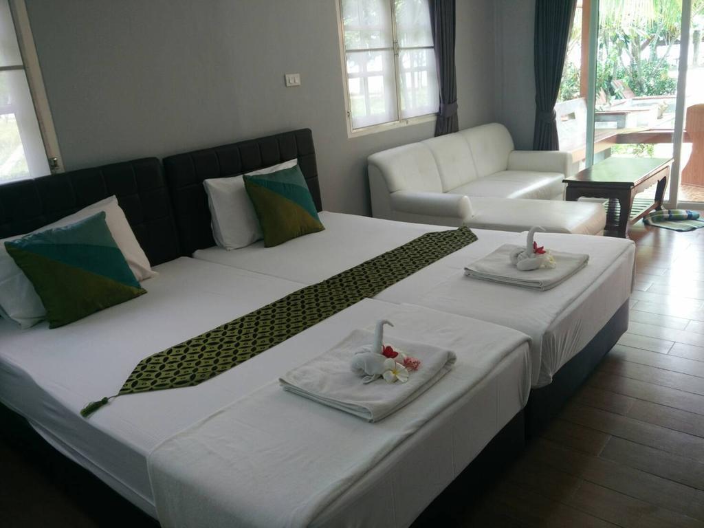 Sunrise Resort Bang Saphan Exterior photo
